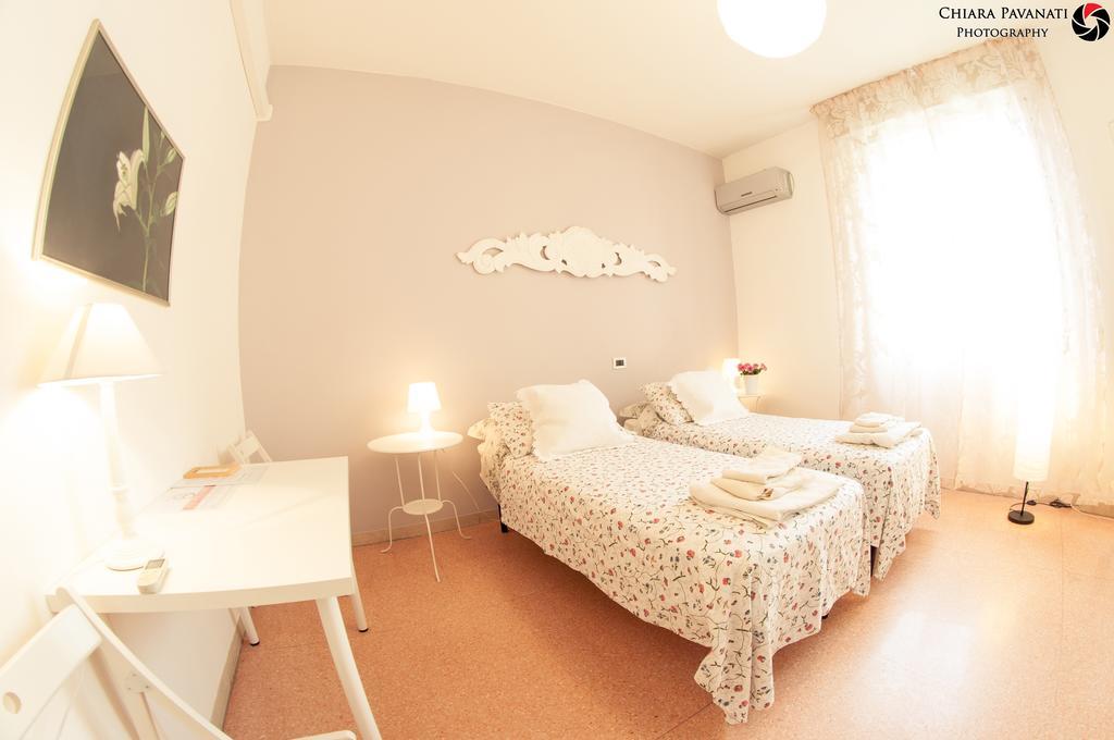 Bed&Breakfast A Bologna Bagian luar foto